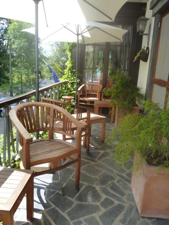 ホテルChalet Sur Lesse メサン エクステリア 写真